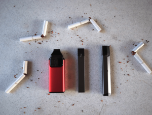 ​Vaping vs Traditional Cigarettes: A Comprehens...